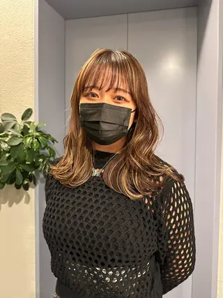 ミディアム レイヤーカット/艶カ ラー/chihiroのヘアスタイル