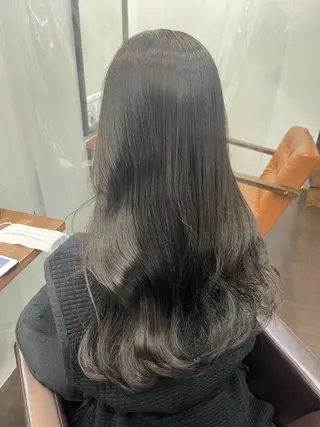 ロング 難波 茜のヘアスタイル
