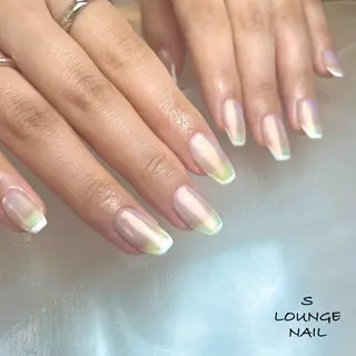 ネイル S LOUNGE NAIL所属・パーツたくさん🍓 SUMIのネイルデザイン