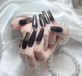 ネイル RAFFINE 月🦋🩵のネイルデザイン