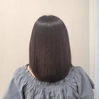 ミディアム カットモデル/ セット/宮里心香のヘアスタイル