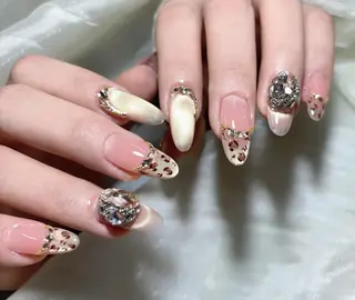 ネイル Pure&Rich Nailのネイルデザイン