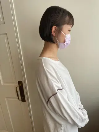ショート カラー MIOベージュカラー 柔らかいカラーのヘアスタイル