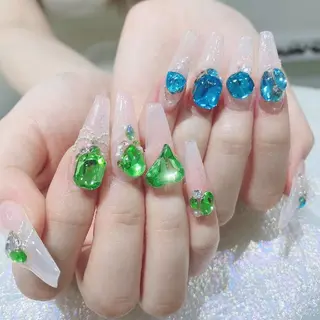 ネイル Queens みなみのネイルデザイン