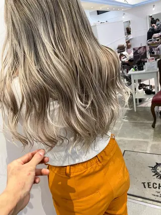 ロング Lit所属・Lit.豊橋 夏目のヘアスタイル