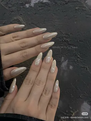 ネイル 高木 維麗絲のネイルデザイン