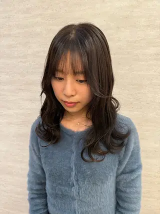 セミロング newi まーぼーのヘアスタイル