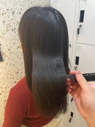 ロング カラー ヘアアレンジ リベルテ所属・♦️最強の似合わせ ♦️副店長/高橋のヘアスタイル