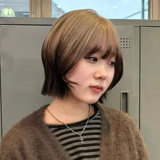 ミディアム カラー 最強デザインカラー/ ブリーチ/アヤミ🌟のヘアスタイル
