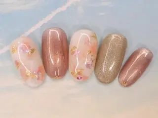 ミディアム ネイル T&A nailのネイルデザイン