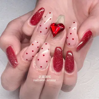 ネイル R inのネイルデザイン