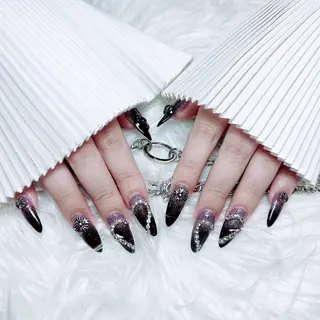 ネイル Ugirl Nail Pinpin🤍のネイルデザイン