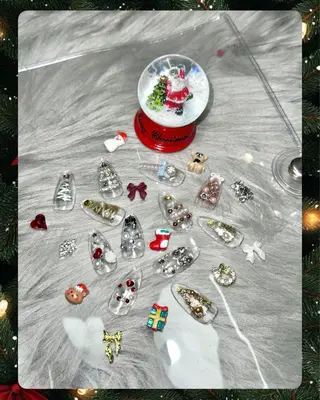 ネイル Momoka 🍑🎀のネイルデザイン