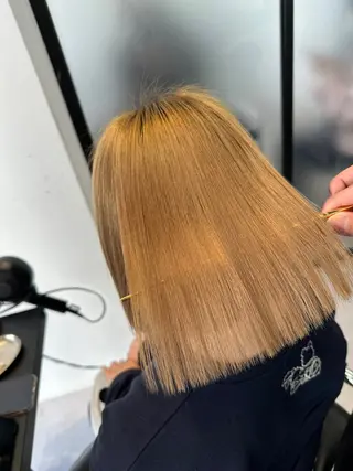 ミディアム SALOWIN心斎橋Suite店所属・洗っても取れない 髪質改善|OJIROのヘアスタイル