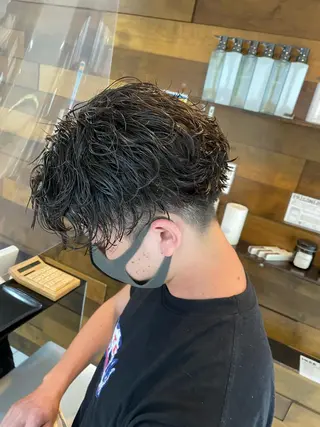 ショート カラー パーマ ヘアアレンジ メンズ SHUN メンズパーマのヘアスタイル