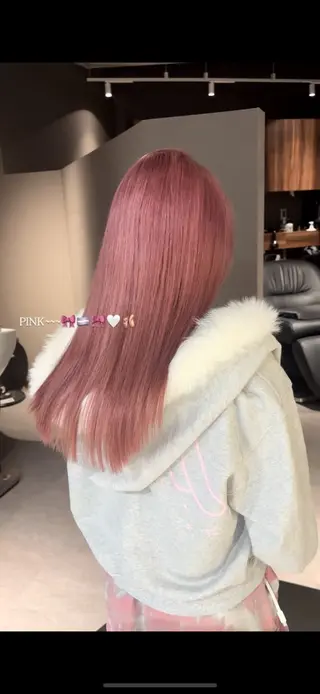 ロング カラー 透明感カラー・レイヤ ー🎀amika🎀のヘアスタイル