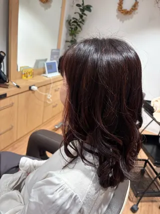 セミロング ヘアーアンベリール ことねのヘアスタイル