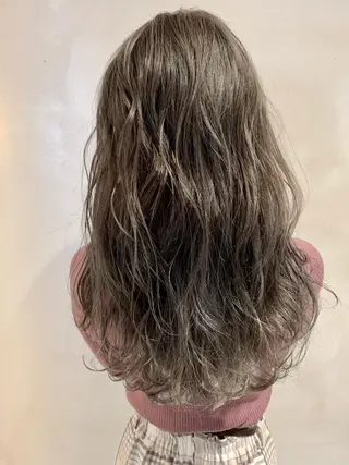 セミロング カラー 美髪形成！色素改善！ 秋田　和輝のヘアスタイル