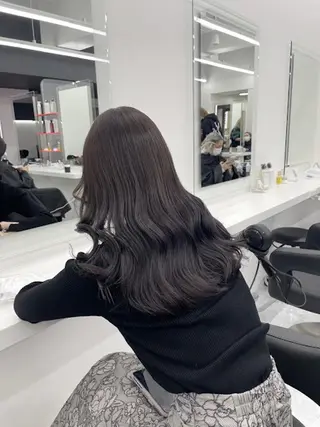 カラー 🪞SHE池袋 Official🪞のヘアスタイル