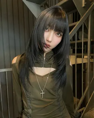 セミロング カラー こだわりハイトーン/ ケアブリーチ/岸のヘアスタイル