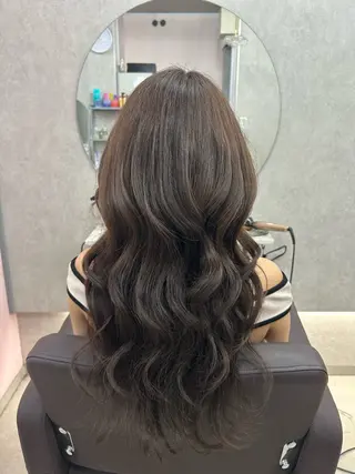 ロング カラー 岩田 ひより🦄💜のヘアスタイル