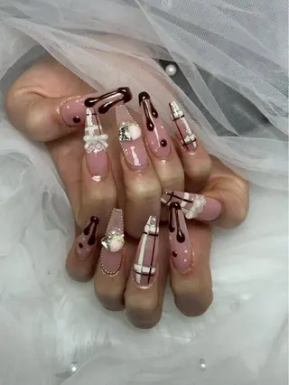 ネイル Mio_ Noiranailのネイルデザイン