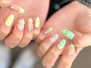 ネイル 新山 聖のネイルデザイン