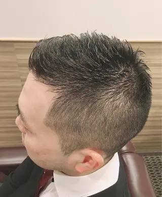 ショート ゼロスバーバーショップ所属・予約1000件超 ✨メンズパーマのヘアスタイル