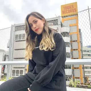 セミロング カラー 一ノ瀬 暁のヘアスタイル