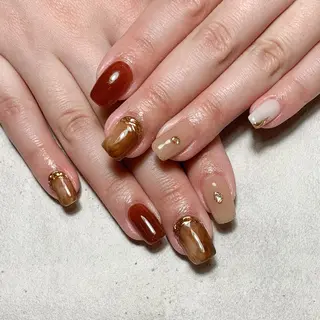 ネイル atelier　FIORITURA所属・FIORITURA aiのネイルデザイン