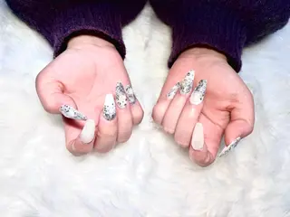 ネイル 夜からネイル所属・水野 ちなつのネイルデザイン