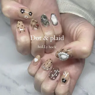 ネイル nail salon hoLLyhockのネイルデザイン