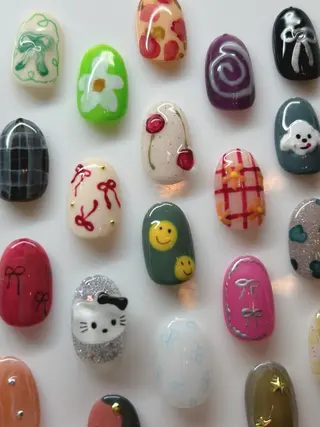 ネイル takara nail所属・takara射水高岡 マグネット韓国ポップのネイルデザイン