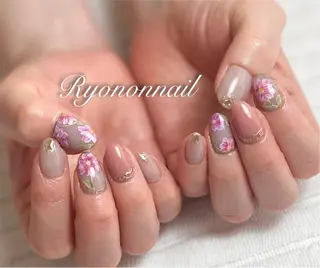 ネイル Ryononnail(リョノンネイル)所属・Ryononnail 上谷典子のネイルデザイン