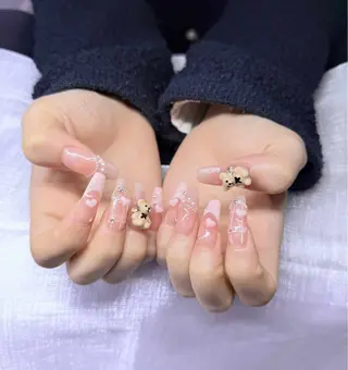 ネイル Lee Nailsのネイルデザイン
