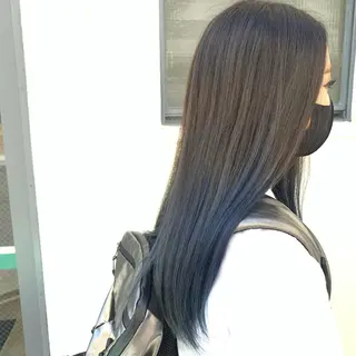 ロング カラー 西岡 優太のヘアスタイル