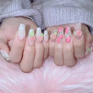 ネイル RIEKO🍒 ワンホン♡推しネイルのネイルデザイン