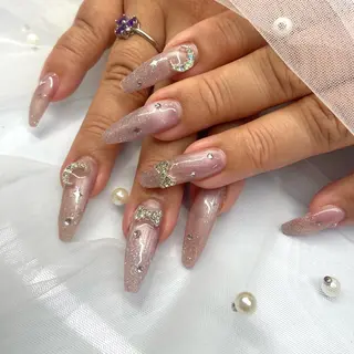 ネイル Lino Uのネイルデザイン