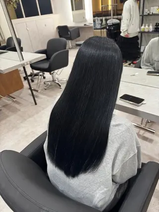 ロング bloom296 富里所属・🫧透明感カラー🫧 ロン毛美容師のヘアスタイル