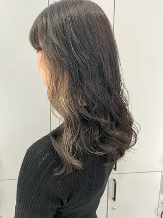 ロング パーマ 山本 佳奈のヘアスタイル