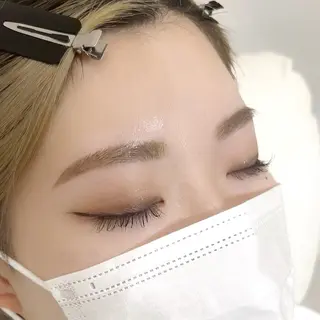 アイブロウ Hitomi/ 練習モデル募集中のヘアスタイル