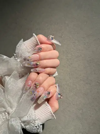 ネイル I-nailロング /ワンホン/キラキラのネイルデザイン