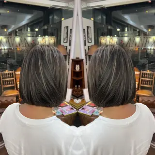 ミディアム カラー レイヤー/ボブ/ ミニボブ/AOIのヘアスタイル