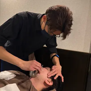メンズ LAVIE NEW STANDARD BARBER HANARE (新宿店)所属・池田 湧/IKEDA YUのエステ・リラクイメージ