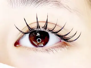 マツエク・マツパ TRU NAIL & EYE 熊本下通り店所属・TRU熊本下通り店 HARUのマツエク・マツパデザイン