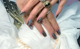 ネイル pink ladyサロン所属・べ にのネイルデザイン