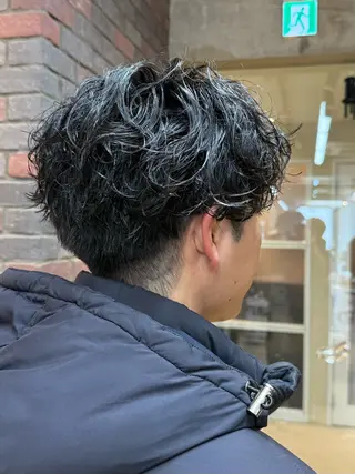 ショート パーマ メンズ 栗原 莉玖のヘアスタイル