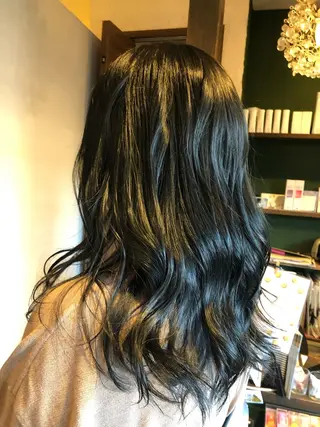 セミロング カラー ヘアアレンジ 刀根 亮馬のヘアスタイル