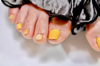 ネイル ママリンド　志村坂上店所属・しみ えんのネイルデザイン