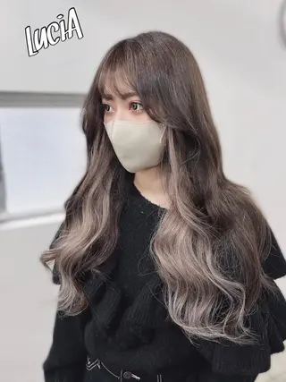 ロング カラー ヘアアレンジ エクステ LuciAのヘアスタイル